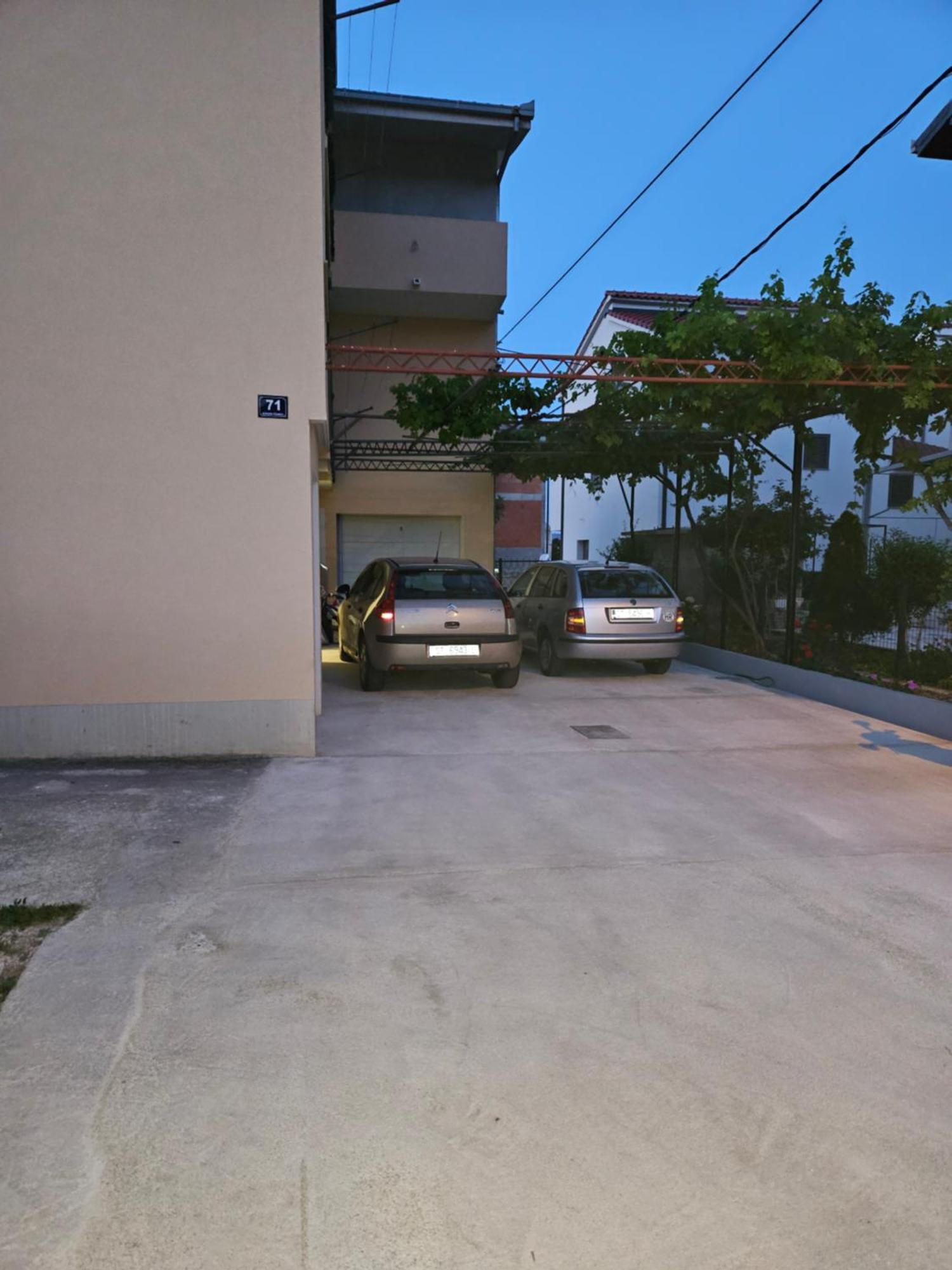 Apartment Blanca With Jacuzzi,Terase And Private Parking Kastela Bagian luar foto