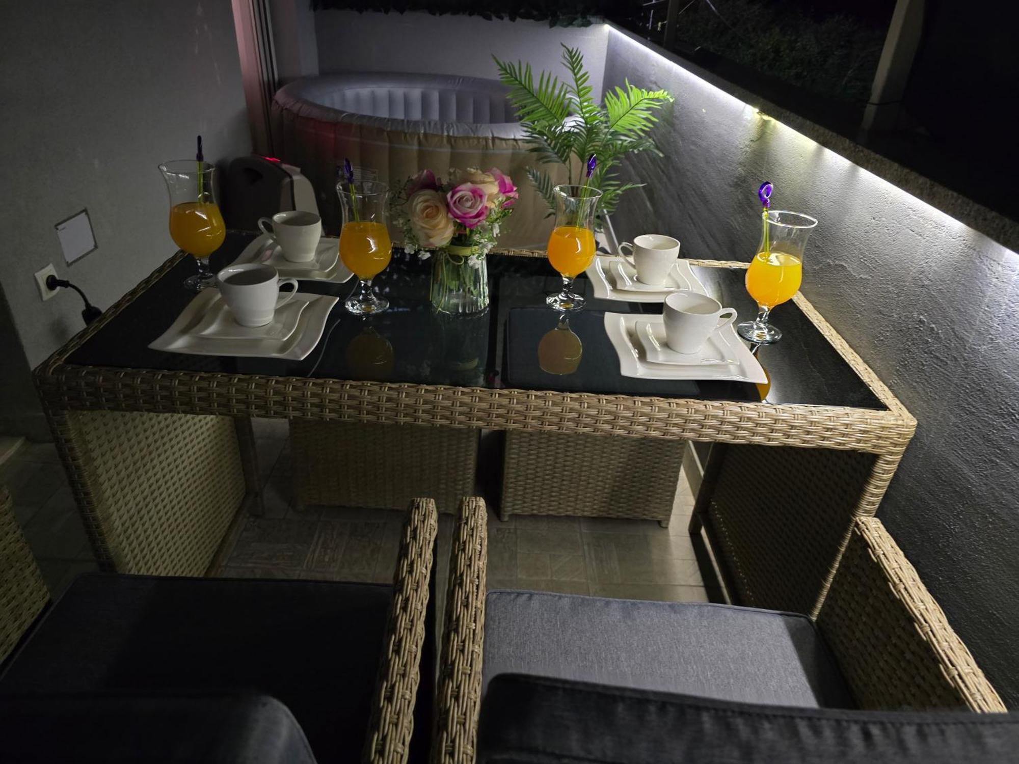 Apartment Blanca With Jacuzzi,Terase And Private Parking Kastela Bagian luar foto