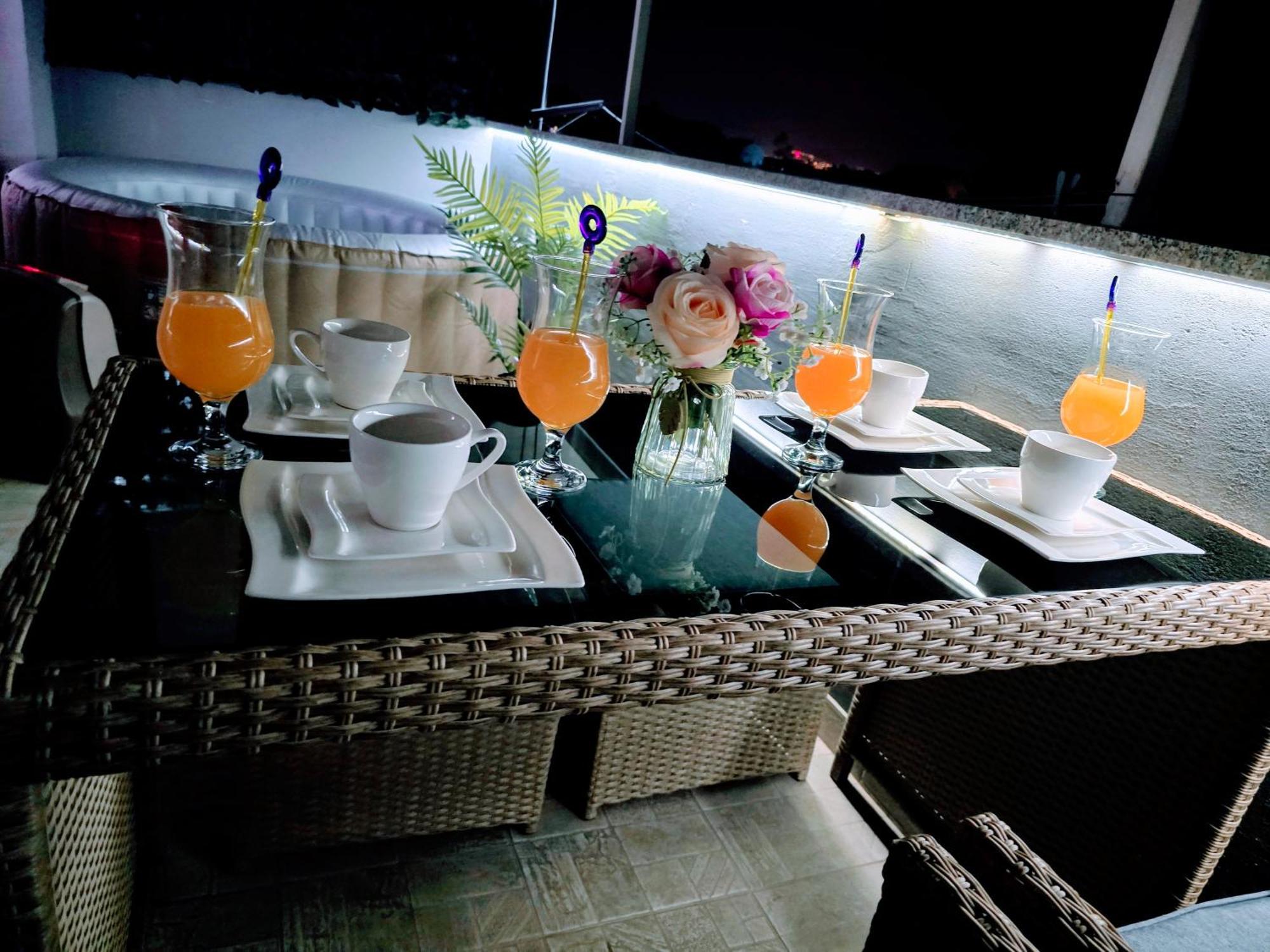Apartment Blanca With Jacuzzi,Terase And Private Parking Kastela Bagian luar foto